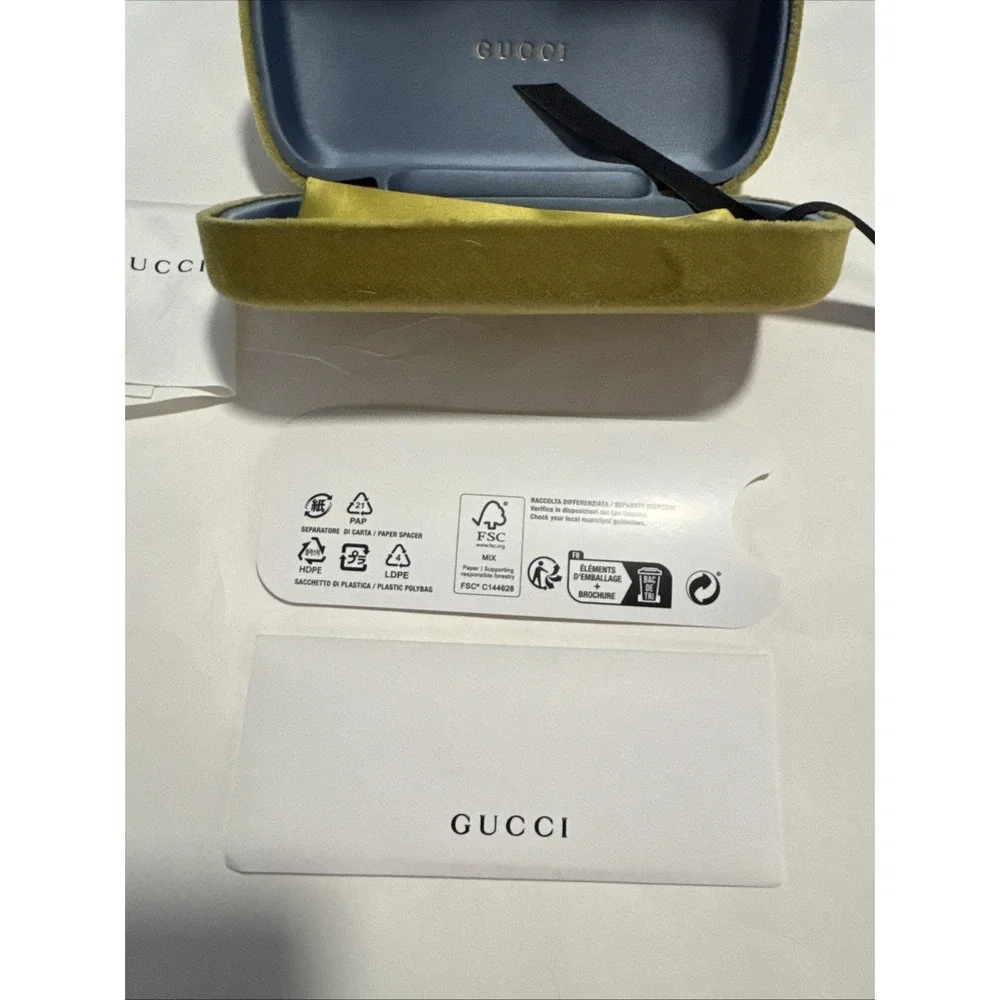 Gucci Sunglasses Case Green Velvet Clamshell Small Case Cloth Authentic NEW